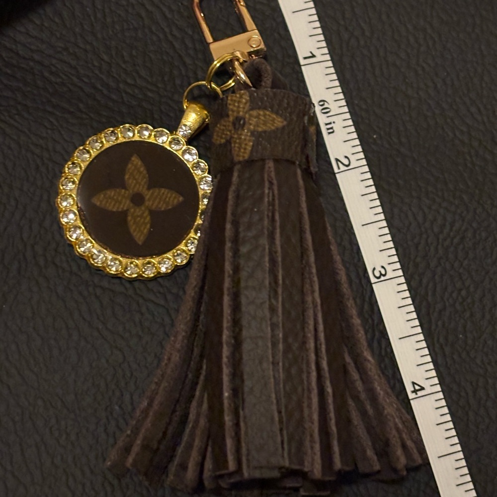 Leather tassel key /bag charm